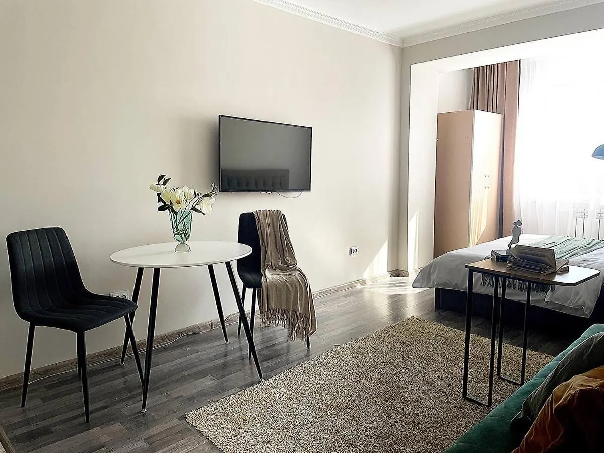 Apartament Студия Тайный Сад С Шикарным Видом На Горы Ałma Ata