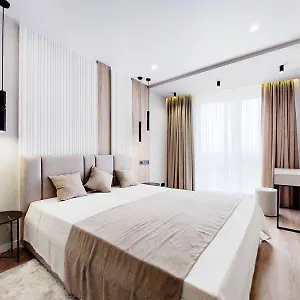 https://hotel-lviv-79060-4.hotelslviv.net